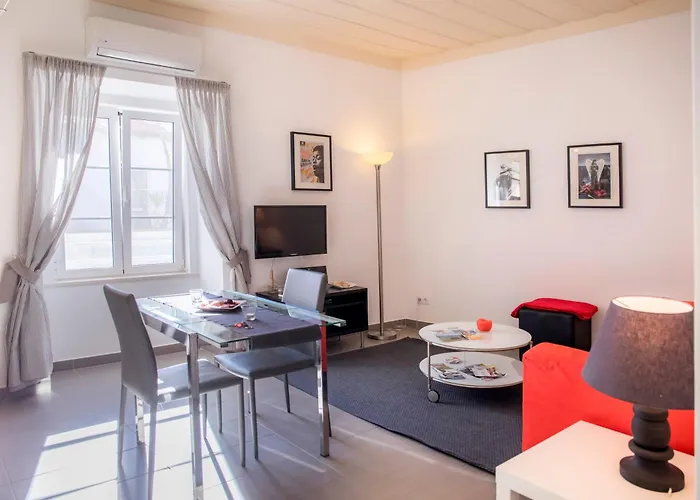 Apartamentos Marreiros Neto