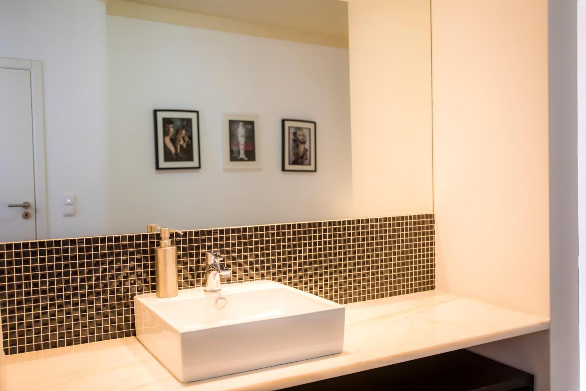 Marreiros Neto Apartment